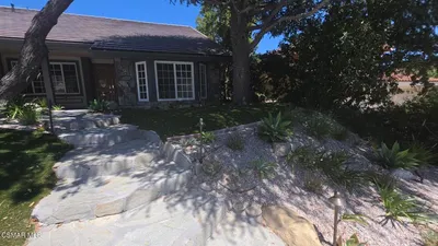 2794 Parkview Drive photo 2