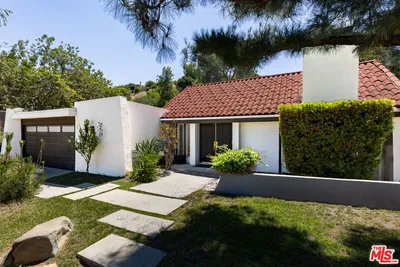 4101 Tarrybrae Terrace photo 2