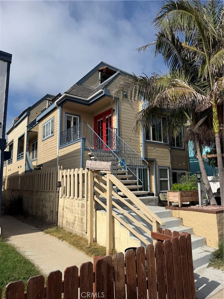 816 Isthmus Court