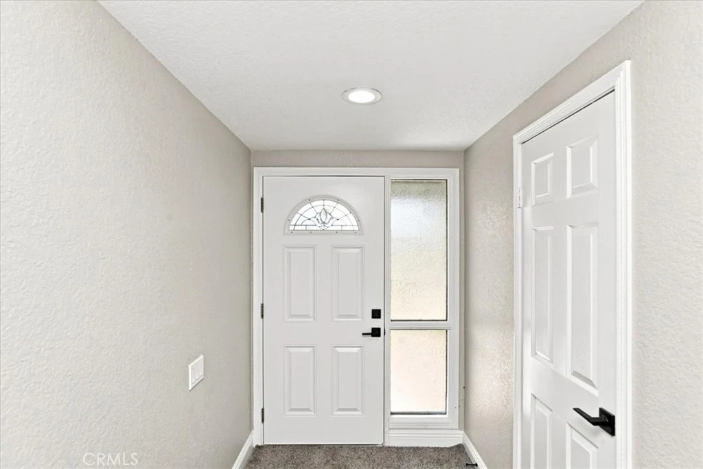 Interior 3