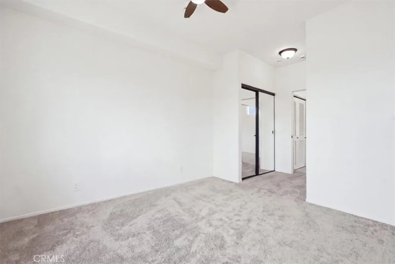 511 N Lark Ellen G photo 2