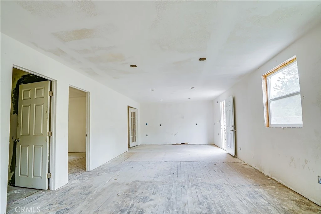 Interior 2