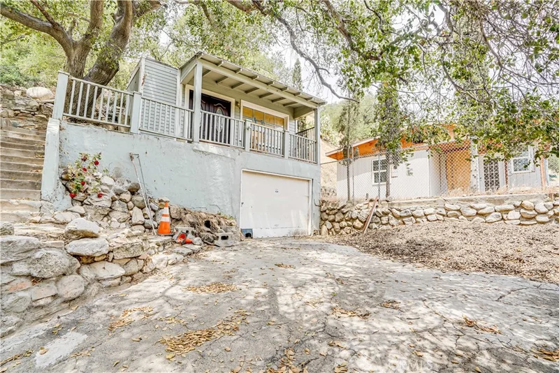 12047 Kagel Canyon