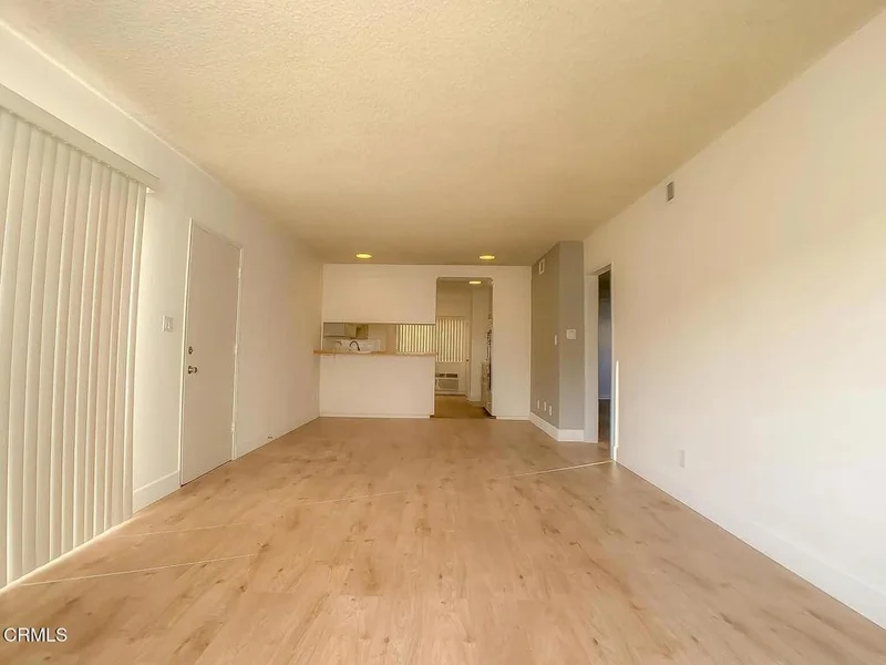 524 E Palm Avenue 4 photo 2