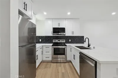 17000 Burbank Boulevard 110 photo 2