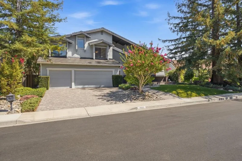 Photo 2 of 1667 Glenrock Court
