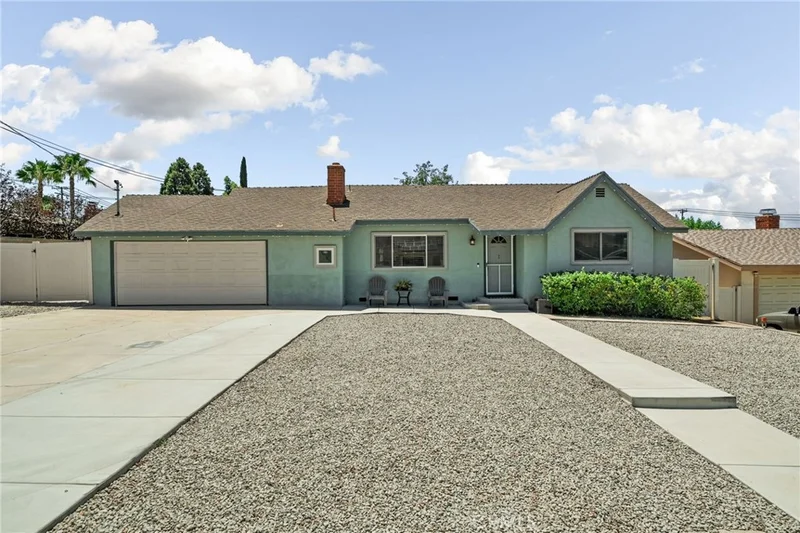 33475 Bodie Street