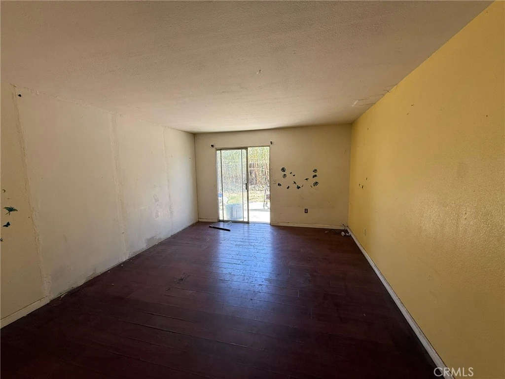 Interior 3