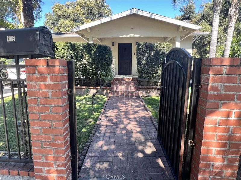 119 W Washington