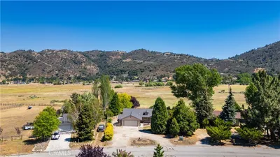 29960 Caddy Lane photo 2