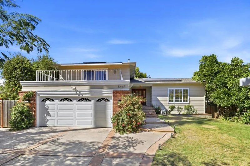 5441 Castle Manor Drive