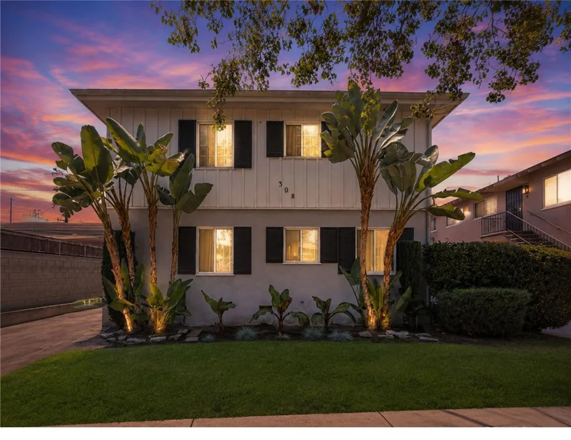 308 E Maple APT 5