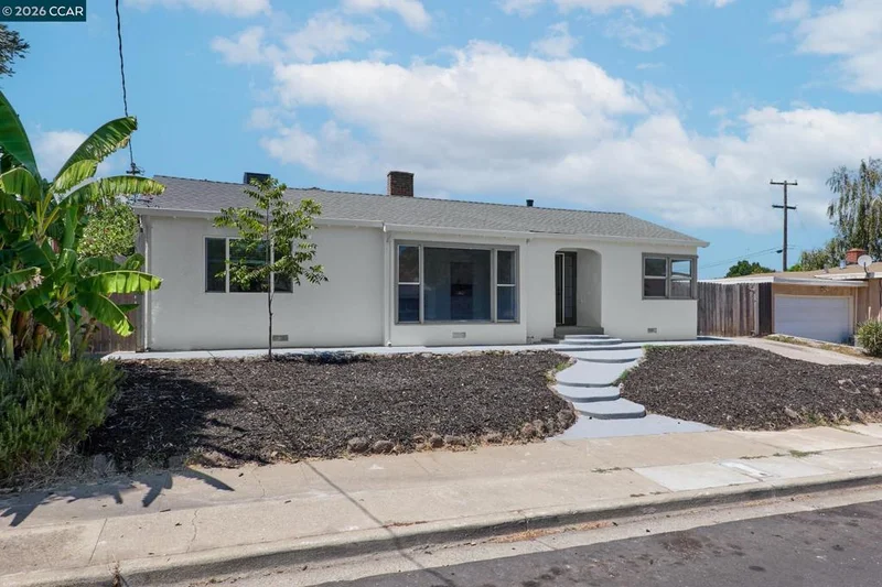 Photo 2 of 103 Cataline Ave