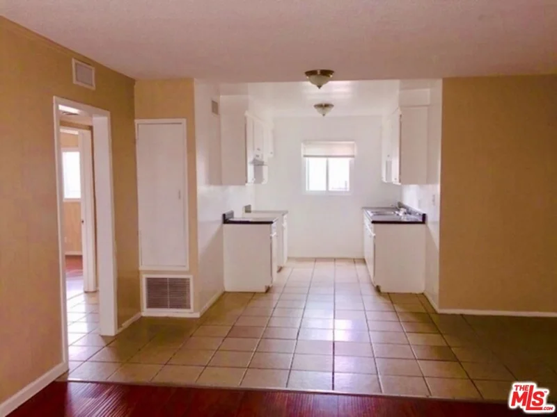 620 Myrtle Avenue 3 photo 2