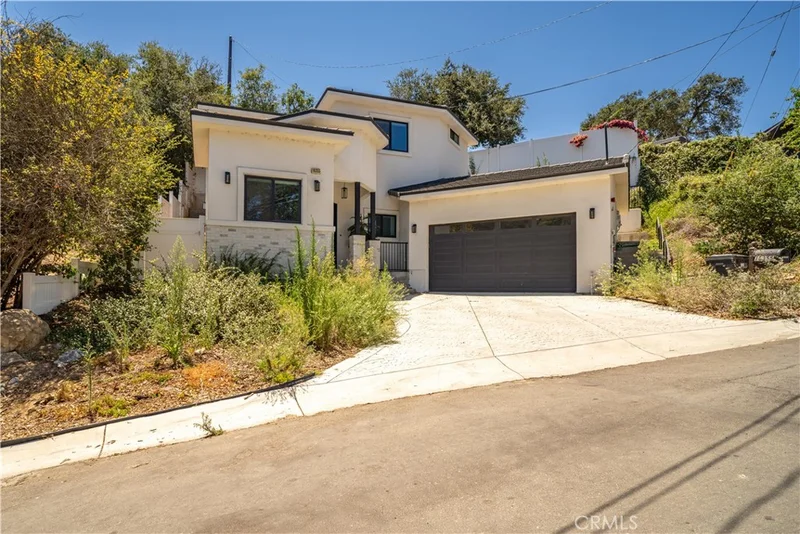 16355 Canon Lane photo 2