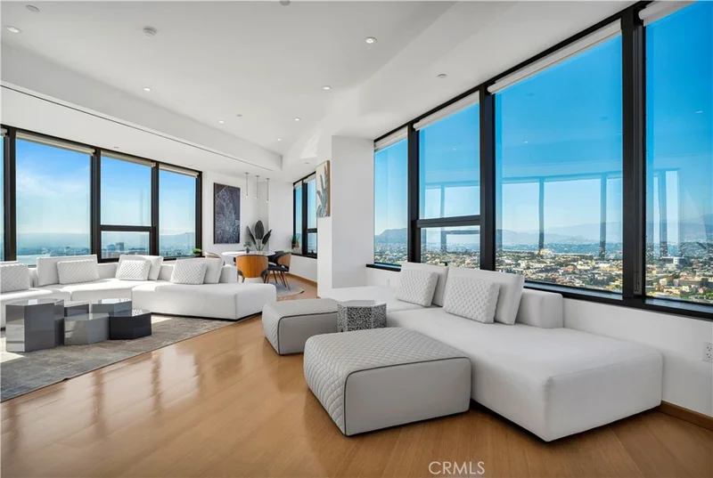1100 Wilshire Boulevard 3302