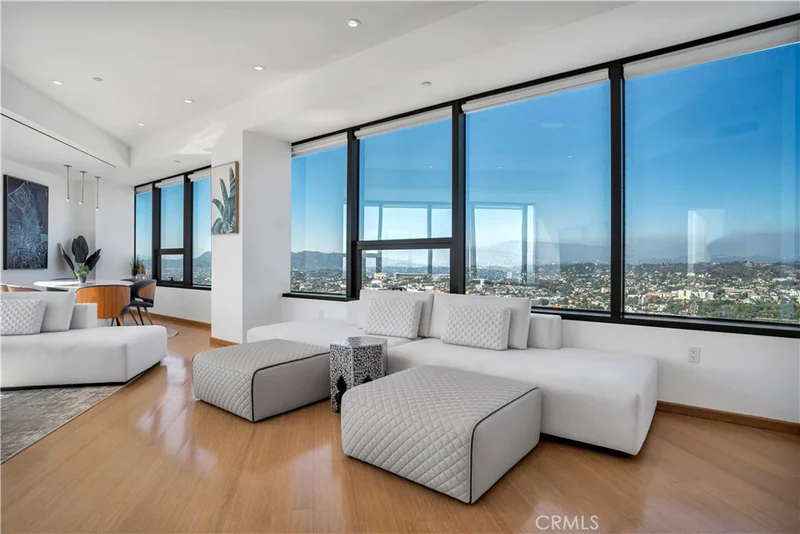 1100 Wilshire Boulevard 3302 photo 2