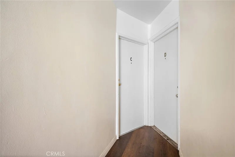 6634 Lankershim Boulevard C photo 2