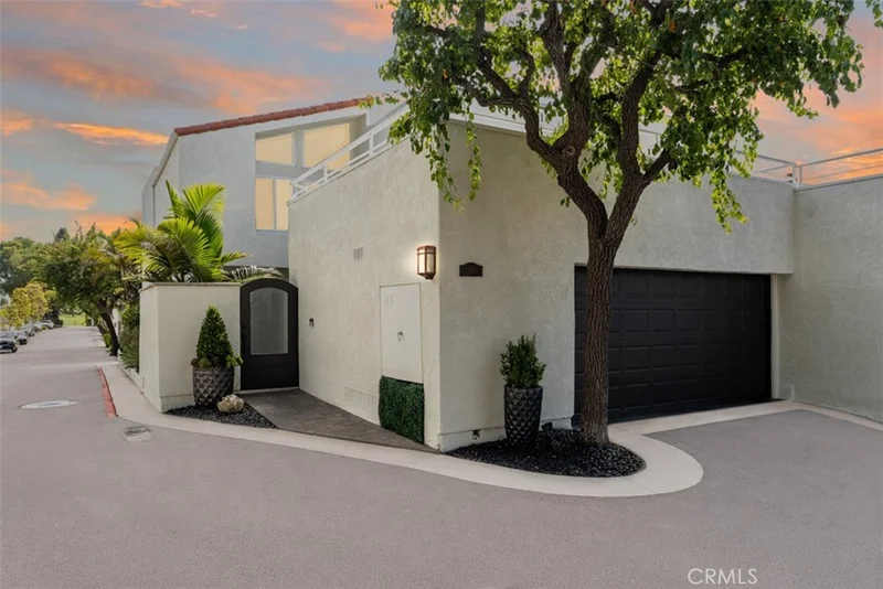 23 Canyon Crest, Corona Del Mar, CA 92625