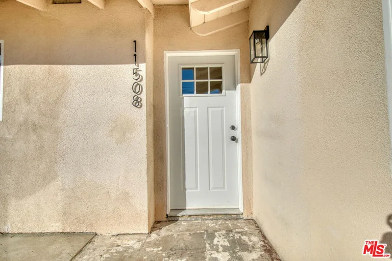 11508 Fenton Avenue