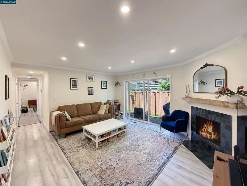 2548 Jones Rd 10
