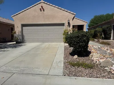 41563 Calle Pampas