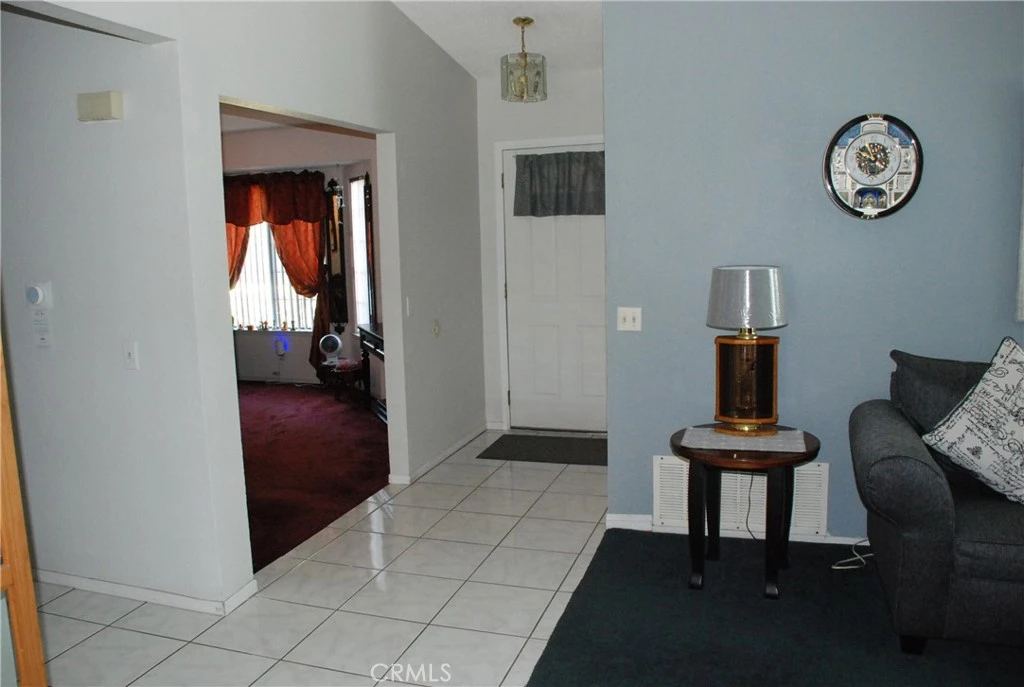 Interior 4