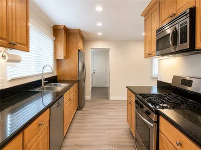 7016 Lofty Grove photo 2