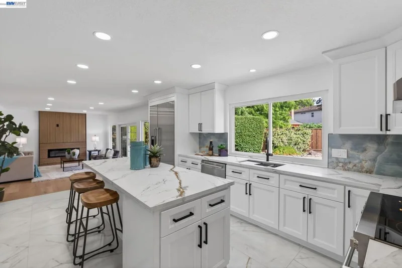 2865 Longspur Way