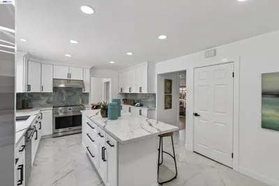 2865 Longspur Way photo 2