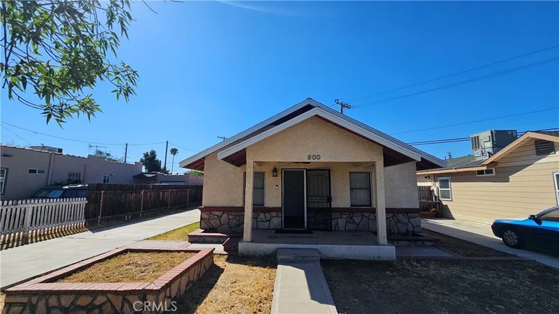 800 Ivy Street