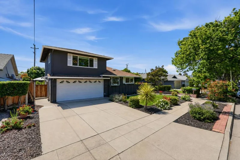 Photo 2 of 5315 Calderwood Lane