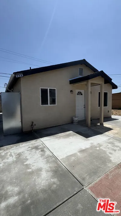 806 N Grandee Avenue 808