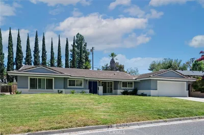 6336 Glen Aire Avenue photo 2