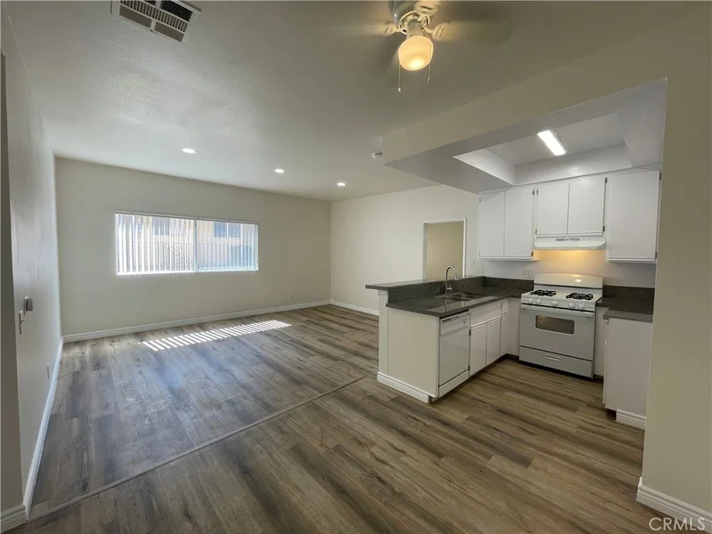 11459 Collins 113