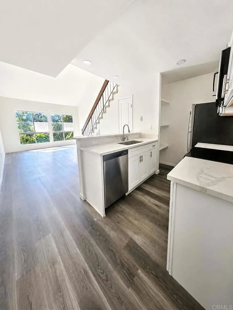 6111 Rancho Mission Road 310 photo 2