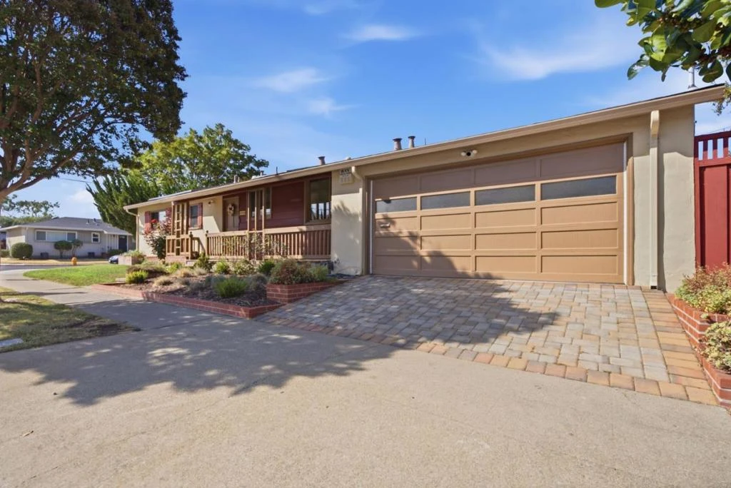 Interior 3