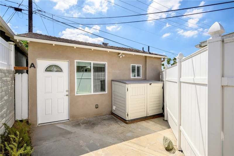 1816 Hillside A