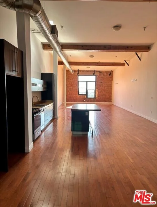 652 Mateo Street 303 photo 2