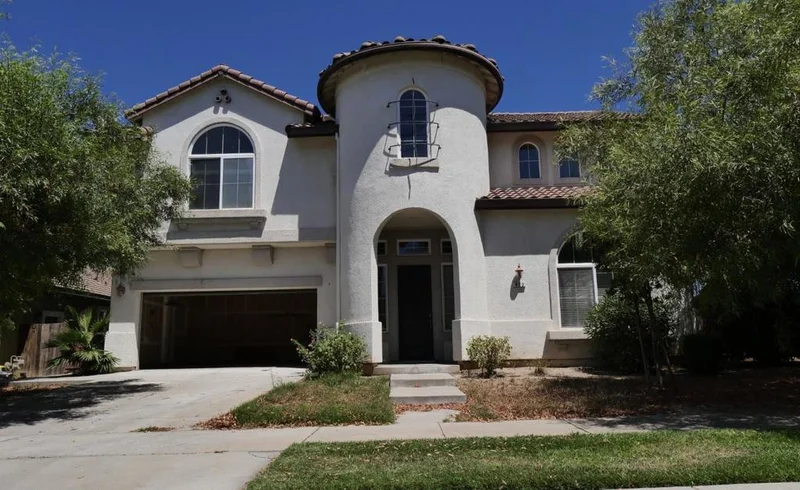 833 Branding Iron Street
