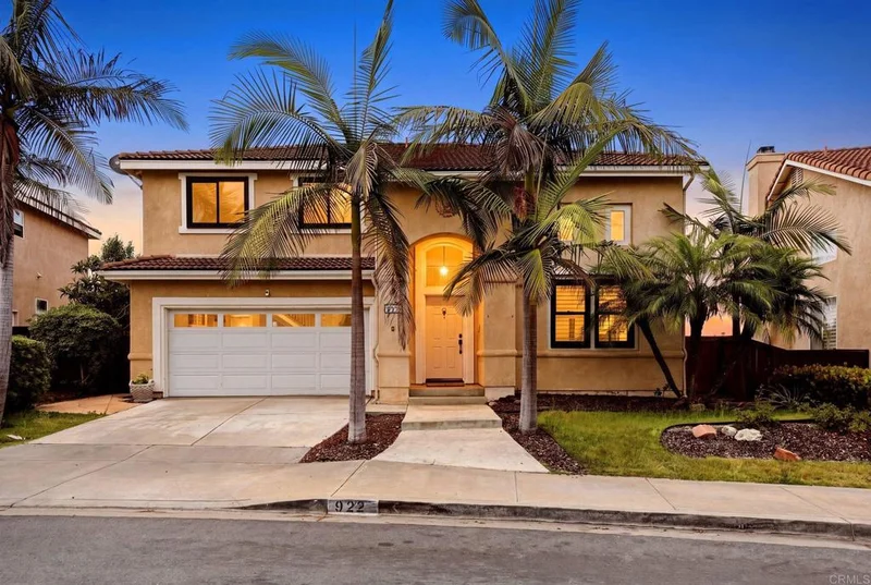 922 Camino Del Sol