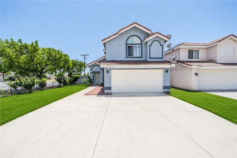 27495 Silverberry