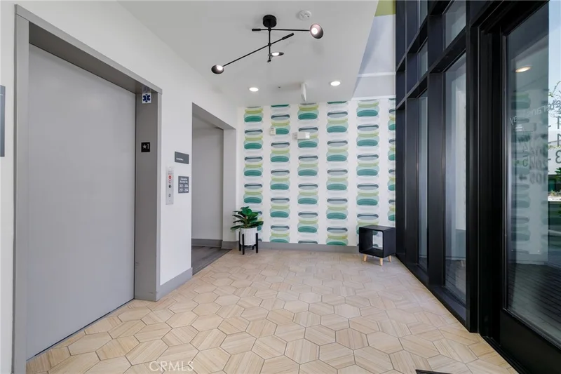 16450 Veterans Way 301 photo 2