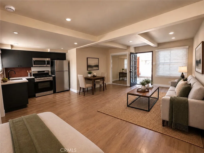 704 N Occidental Boulevard 1 photo 2