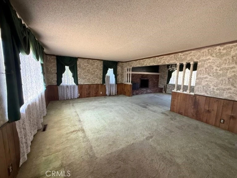 Interior 3