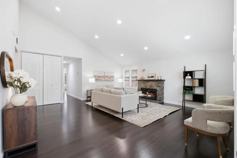 281 Sposito Circle photo 2