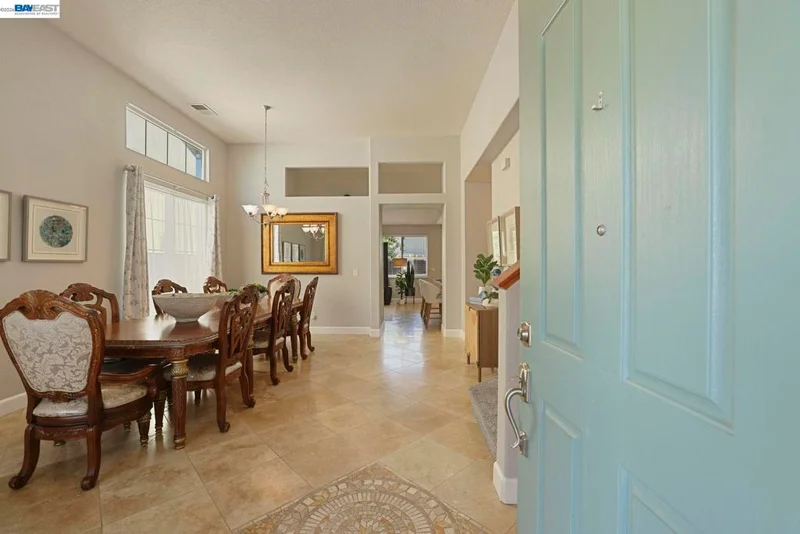 Photo 2 of 1762 Ashtree Ct