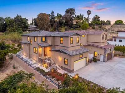 693 Castlehill Drive