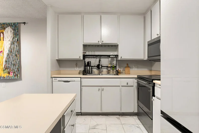 327 Chestnut Hill Court 11