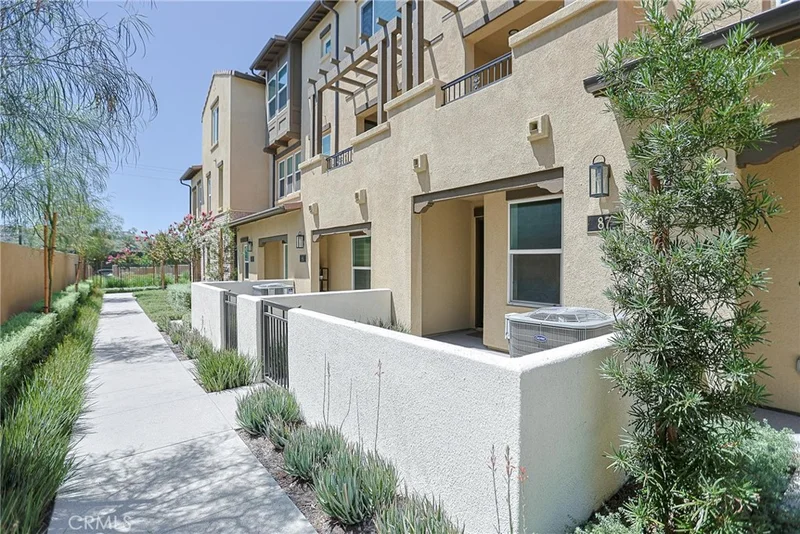 295 Vista Drive #87